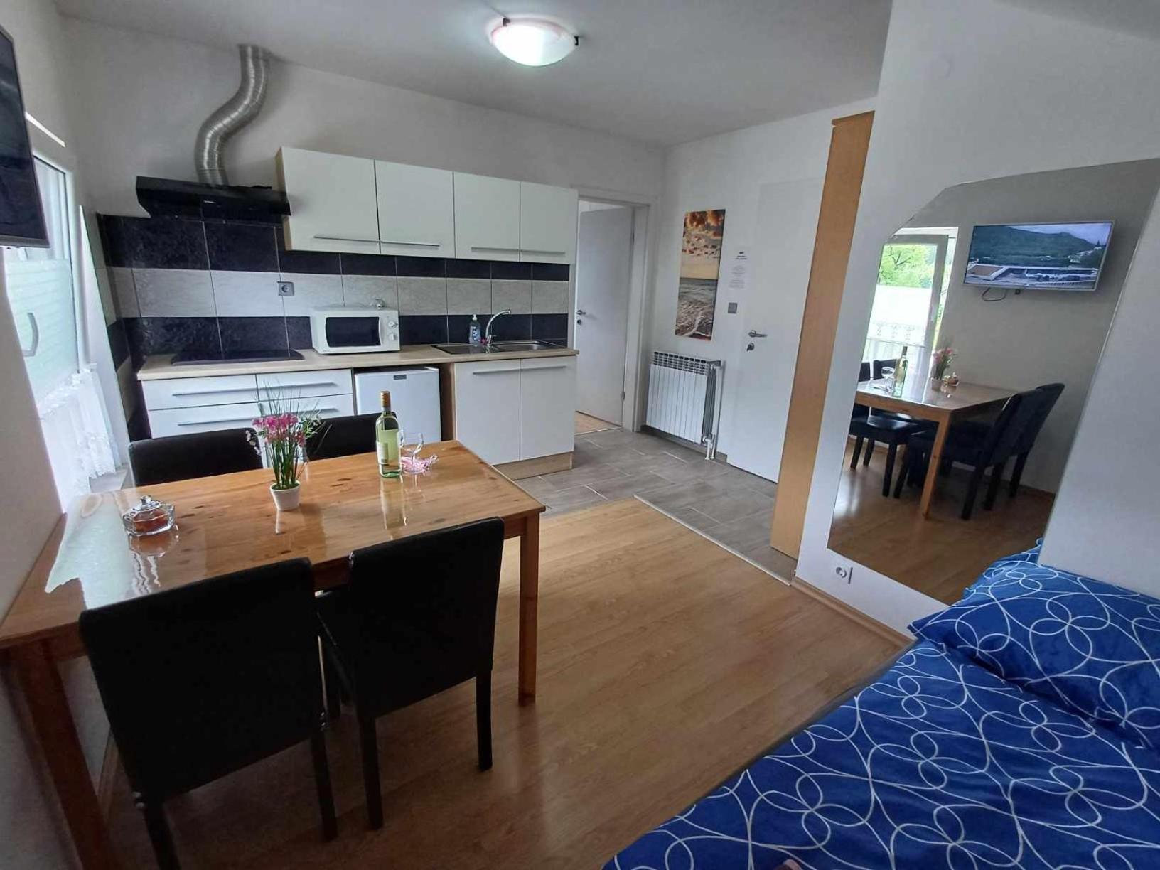 Apartmaji Slatenik Bovec Eksteriør bilde