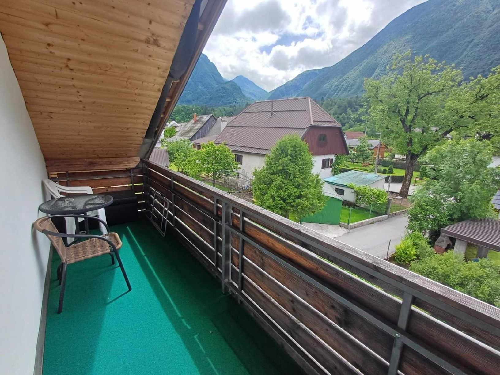 Apartmaji Slatenik Bovec Eksteriør bilde